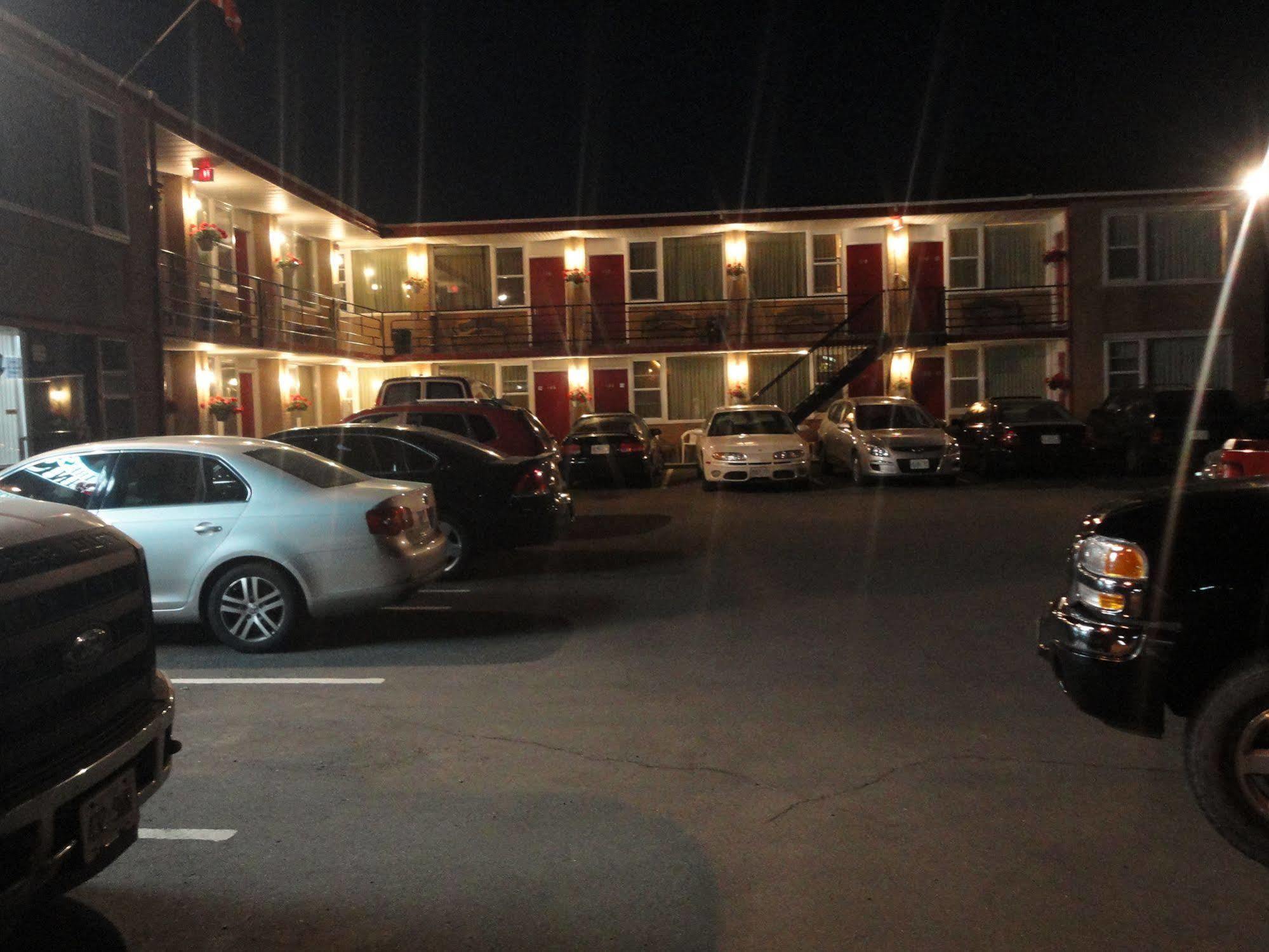 Imperial Fireside Inn Sudbury Exterior foto